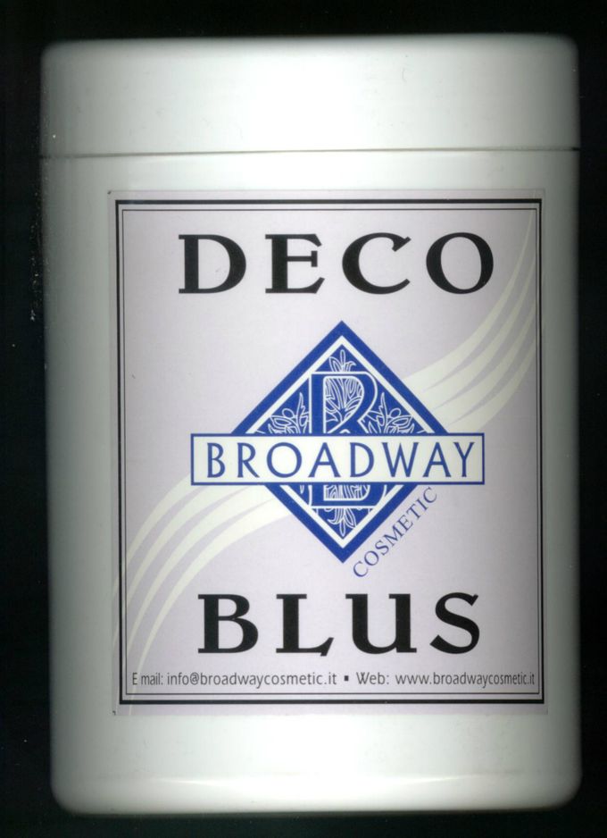DECOLORANTE  500ml
Decoblus  €.16,00

 

 PRESENTAZIONE:

DECOLORANTE  IN POLVERE CON FORMULA POLIVALENTE 

PER  OGNI TECNICA PROFESSIONALE RIGUARDANDO LA

SCHIARITURA DEI CAPELLI  (DECOLORAZIONE-DECAPAGGIO

MECHES-ECC.)  POTERE  ANTIROSSO  E  ANTIGIALLO.

DECOLORANTE  Decoblus

MODO  D’USO:  PUO’  ESSERE UTILIZZATO COME  UN  NORMALE

DECOLORANTE.

INGREDIENTES: POTASSIUM PERSULFATE, AMMONIUM PERSULFATE ,

SODIUM METASILICATE, SODIUM STEARATE, SILICA, SODIUM CARBONATE

PEROXIDE, SODIUM PERSULFATE, MACHESIUM OXIDE, POLYAMINO SUGAR

CONDENZATE, CETRIMONIUM BROMIDE, HYDROLIYZED WHEAT PROTEIN,

GUAR HYDROXIPROPYLTRIMONIUM CHLORIDE, CELLULOSE GUM,

TREDASODIUM EDTA,SODIUM LAURYLSULFATE,  C.I. 77007.

        

Broadway cosmetic  s.a.s.

via  Rivette n°20,  cap.10073  Ciriè, fraz. Devesi Torino (Italy)

Tel.+390115369042.Tel.+390115505215.Fax.+3901109652027.